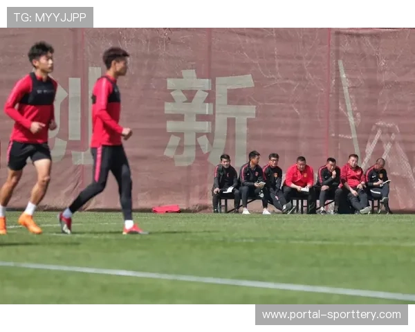 “成都青训巴西模式探秘：海外训练提升球员技术能力”